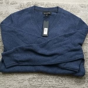 Blue vneck sweater